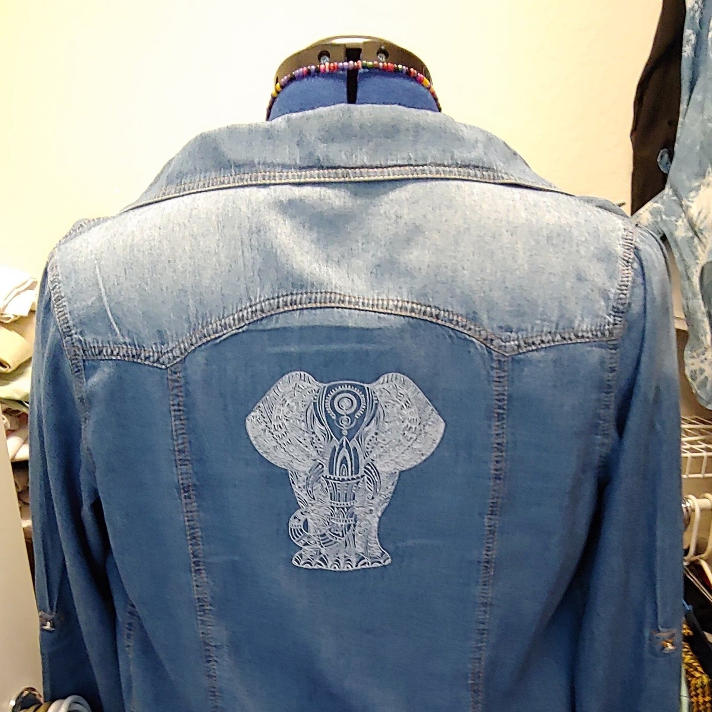 Denim/Woman's Shirt Elephant in White
